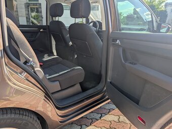 Volkswagen Touran 1.6 TDI Comfortline - 15