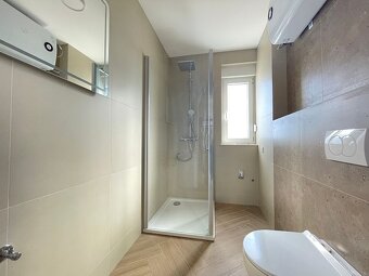 Apartmánový dom so 6-timi zariadenými apartmánmi /Chorvátsko - 15