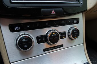 Volkswagen Passat Variant 2.0 TDI BMT Highline 4MOTION - 15