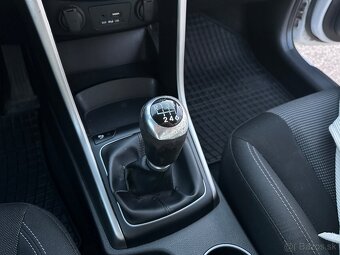 Predám Hyundai i30 1.6 Diesel - 15