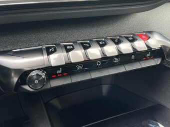 Peugeot 5008 II 1.2PT ALLURE 7míst ČR+1.maj. - 15