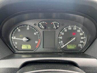Škoda Fabia 1,9SDI nafta, 47kW, MT/5, rok:11.2002. - 15