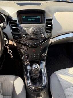 Chevrolet Cruze 1.6 Benzin - 15