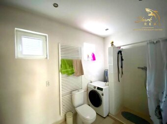 Príjemný a moderný rodinný dom, vhodný aj ako chalupa - 15