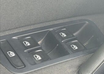 Volkswagen Golf TDI 81kW KLIMA +SADA KOL nafta manuál 81 kw - 15