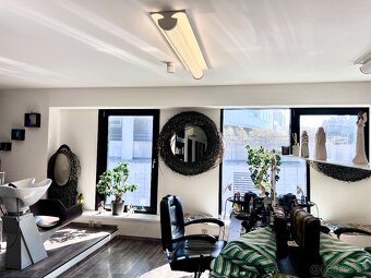 Luxusný kadernícky salón, barber, kozmetický salón, TOP LOKA - 15