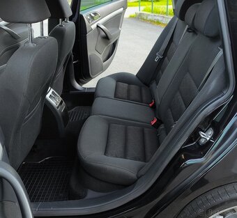 ŠKODA OCTAVIA COMBI 2.0 TDi 103KW CR FAMILY XENON ŤAŽNÉ - 15