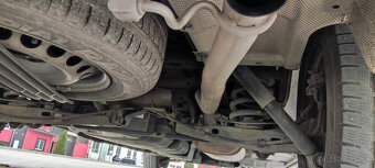 VW Transporter T5 2,0 tdi, 102 PS, manuál , r.v.2014 - 15