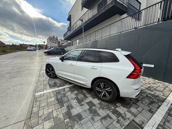 VOLVO XC60 B5 (P) 250hp R-Design AT8 AWD - 15