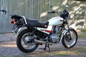 Suzuki GR650 - 15