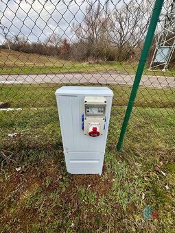 Exkluzívne na predaj  záhrada s chatkou v Bánovciach n/B - 15