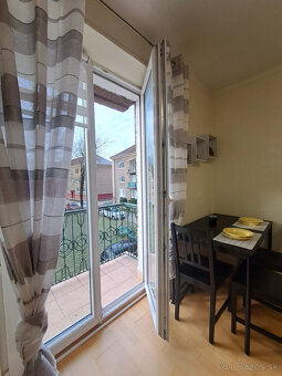 Prenájom 3 izbový byt s balkónom, komplet zariadený - 15