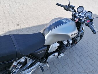 HONDA CB 1100 RS ---  len 6000 km - 15