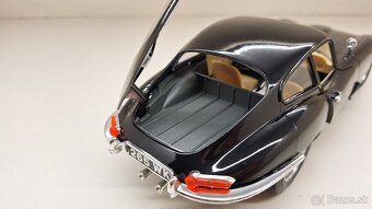 1:18 JAGUAR E COUPE, č - 15