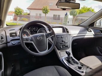 OPEL INSIGNIA 2.0CDTI 131K COSMO 2011 - 15