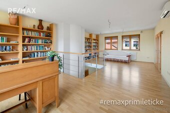 Rodinná dvojgeneračná vila na predaj v príjemnej lokalite Br - 15