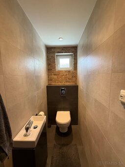 Štýlový rodinný dom so saunou, kinom a terasami 7km od MI - 15