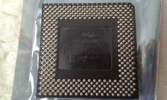 Intel Pentium 4 s775 + Intel Celeron s370 + 3x Active cooler - 15