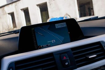 BMW Rad 3 Touring 320d xDrive Advantage A/T - 15