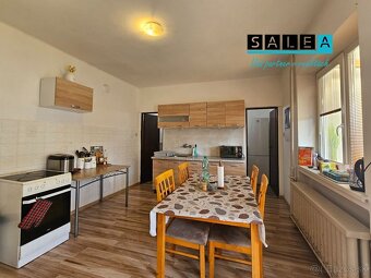 Klasický 4 izbový poschodový dom „kocka“ 220m2  – Tomášikovo - 15