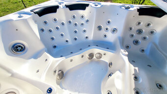 americká vírivka, whirpool, jacuzzi... model Dynasty - 15