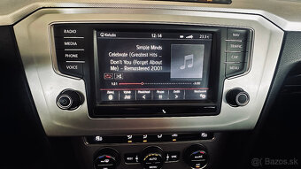 Volkswagen Passat Variant 2.0 TDI BMT Comfortline - 15