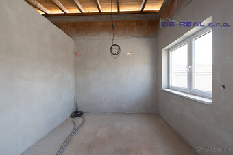 C_Predaj 3izb bytu 103m2 na 1.poschodí tehl. bytovky GA-HODY - 15