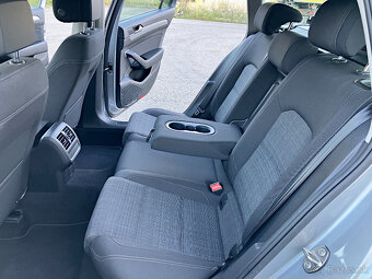 Volkswagen Passat Variant 2.0 TDI EVO Business DSG - 15