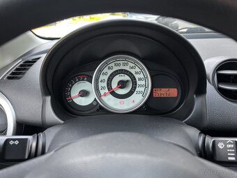 Mazda 2 1.3i CE, Kupované SR, Najazdené 173400km - 15