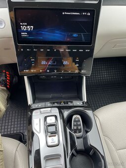 Hyundai Tucson 1.6 T-GDi Hybrid Premium 4x4 A/T 2021 Záruka - 15