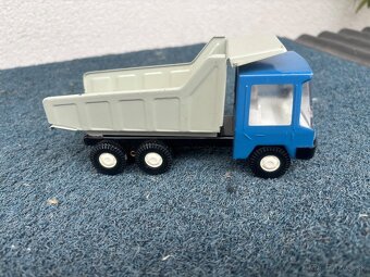 Staré autíčka - 15