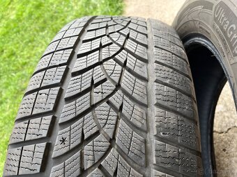 235/55 R18 Goodyear Ultragrip 2ks. - 15