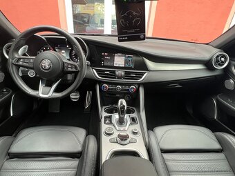 Alfa Romeo Giulia 2.0 Turbo Veloce - 15