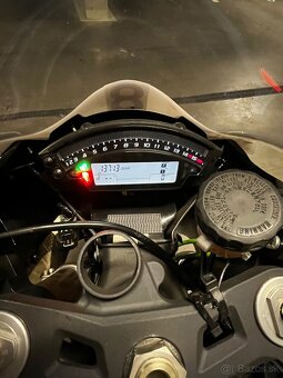 KAWASAKI ZX10R - 15