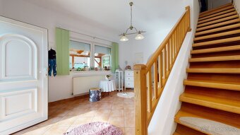 RODINNÝ DOM S DVOMA GARÁŽAMI VO VEĽKOM BIELI - 15