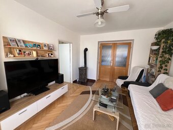 Na predaj 2 izbový slnečny a zrekonšt.byt vo Valaskej s balk - 15