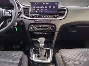 Kia XCeed 1.5 T-GDi A7 Silver - 15