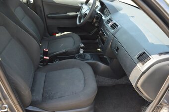 ŠKODA FABIA 1,4 16V 55kW ELEGANCE 157501km klíma - 15