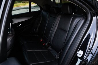 Mercedes-Benz E trieda Sedan 220 d A/T - 15