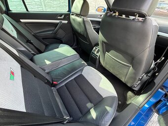 🔵 Škoda Octavia Combi 2.0 TDI RS - 15