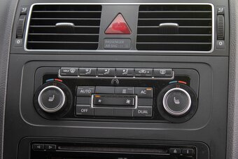 Volkswagen Touran - 15