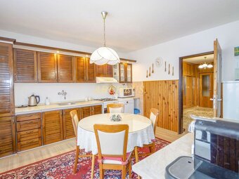 ÚTULNÝ RODINNÝ DOM S GARÁŽOU, POZEMOK 781m2, SVIDNÍK - 15