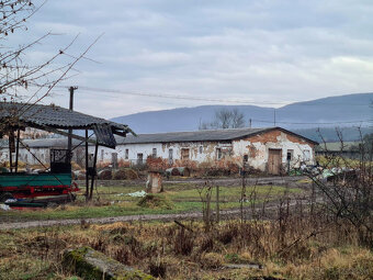 Ponúkame hospodárske budovy obci Chvalová. - 15