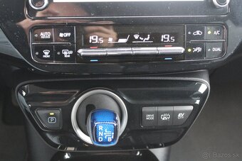 Toyota Prius 1.8 Plug-in Hybrid Executive - 15