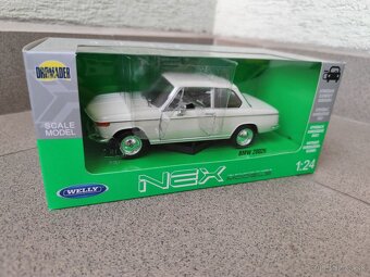 Predám BMW 2002 ti - NOVÝ, KOVOVÝ MODEL ( OTVÁRATEĽNÉ DVERE - 15