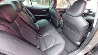 Toyota Camry 2.5 hybrid 131kW e-CVT Executive - 15