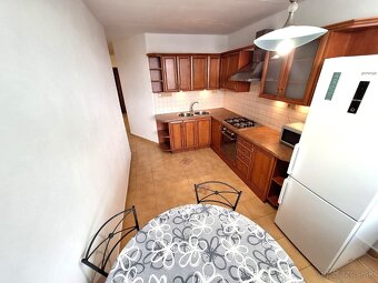 FURČA- Priestr. 3 izb. "PRAŽSKÝ" byt, spolu 77 m2, 6m lodž - 15