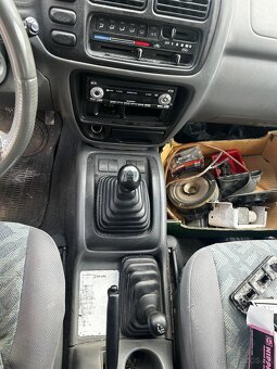 Suzuki 4x4 grand vitara benzín - 15