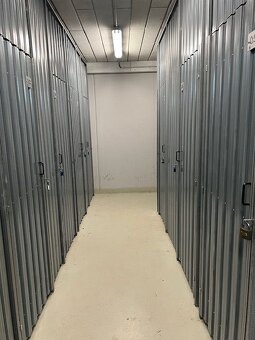 1 izb. byt s parkovacím státím, JURSKÁ ul. - 15