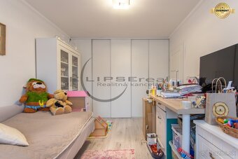 NA PREDAJ pekný, štýlový 3-izbový rodinný dom v Lábe - 15